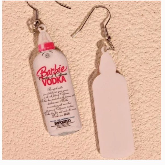 ⭐️❤️ FREE Vodka Drink Alcohol Barbie Chic Drop Glam Hipster Party Artsy Earrings - Picture 2 of 4